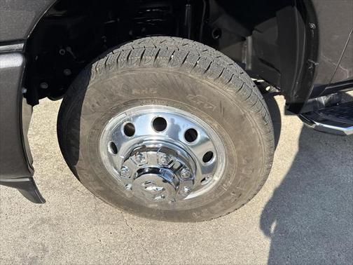 2025 RAM 3500 Laramie Crew Cab 4x4 8' Box