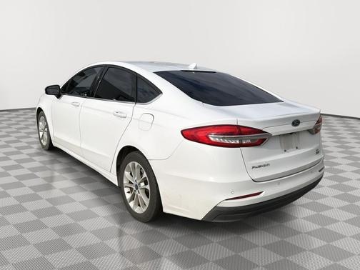 2020 Ford Fusion Hybrid SE