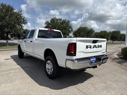 2025 RAM 2500 Tradesman Crew Cab 4x4 8' Box