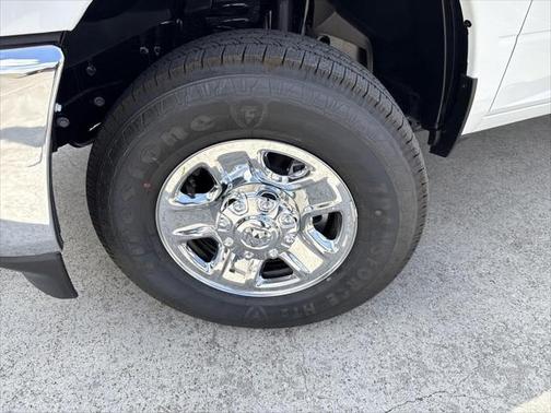 2025 RAM 2500 Tradesman Crew Cab 4x4 8' Box