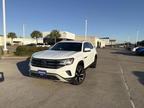2022 Volkswagen Atlas Cross Sport 2.0T SE