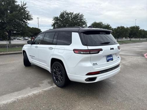 2025 Jeep Grand Cherokee L Summit