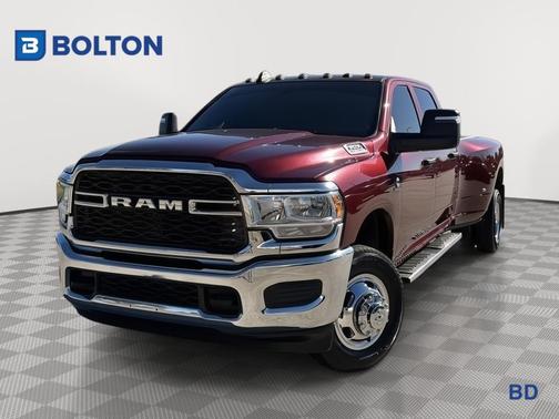 2024 RAM 3500 Tradesman Crew Cab 4x4 8' Box