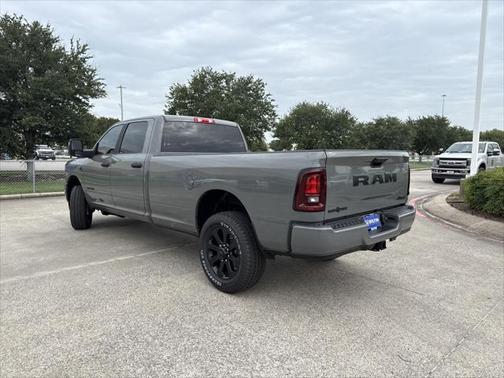 2025 RAM 3500 Lone Star Crew Cab 4x4 8' Box