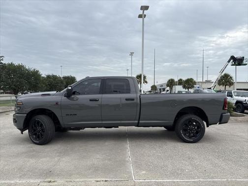2025 RAM 3500 Lone Star Crew Cab 4x4 8' Box