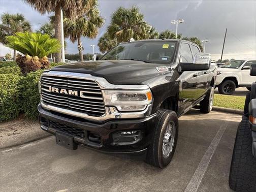 2024 RAM 2500 Laramie Crew Cab 4x4 6'4' Box