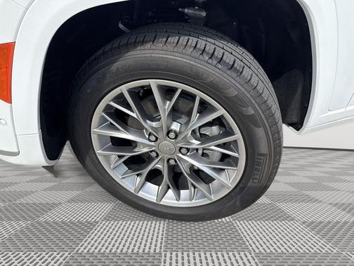 2025 Jeep Grand Cherokee L Summit