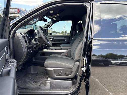 2025 RAM 2500 Lone Star Crew Cab 4x4 6'4' Box
