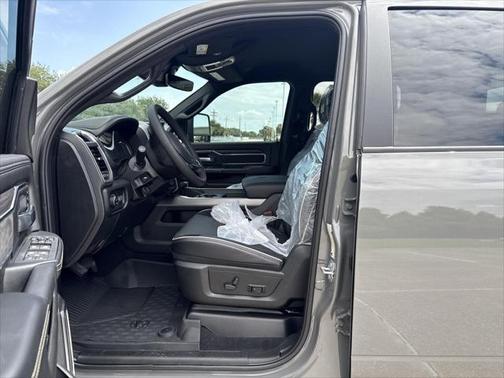 2025 RAM 2500 Laramie Crew Cab 4x4 6'4' Box