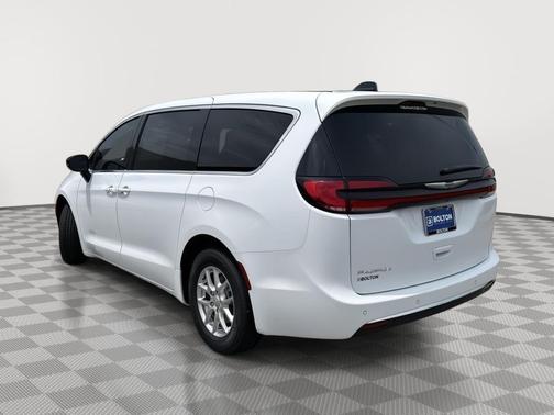 2025 Chrysler Pacifica L