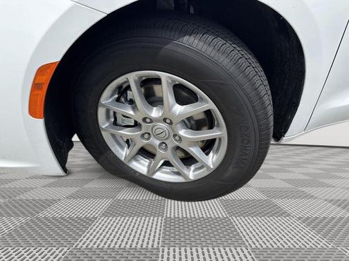 2025 Chrysler Pacifica L