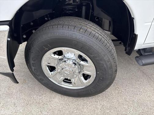 2025 RAM 2500 Tradesman Crew Cab 4x4 6'4' Box