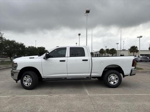 2025 RAM 2500 Tradesman Crew Cab 4x4 6'4' Box