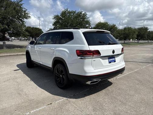 2022 Volkswagen Atlas 2.0T SE w/Technology
