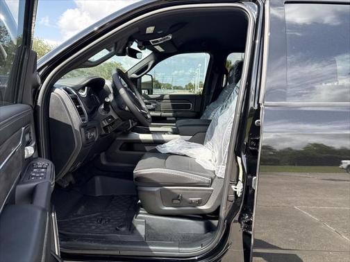2025 RAM 3500 Laramie