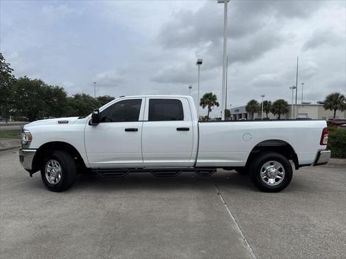 2024 RAM 2500 Tradesman Crew Cab 4x4 8' Box