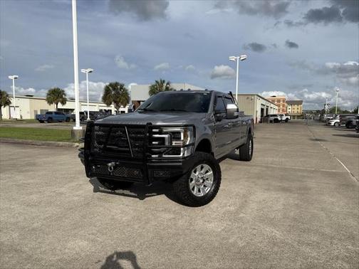 2022 Ford F-350 Platinum