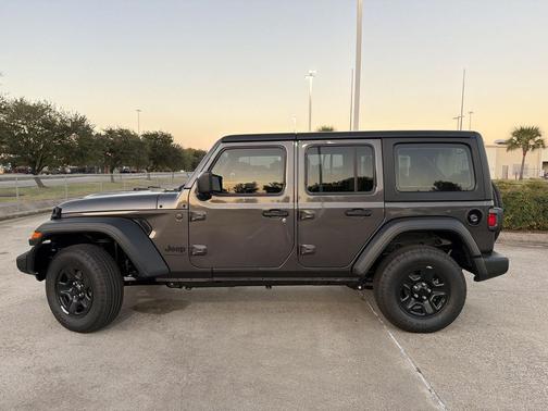 2025 Jeep Wrangler Sport