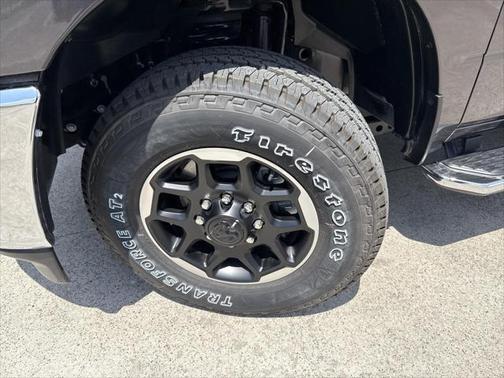 2025 RAM 2500 Laramie Crew Cab 4x4 8' Box