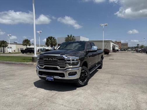 2025 RAM 2500 Laramie Crew Cab 4x4 8' Box