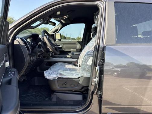 2025 RAM 2500 Lone Star Crew Cab 4x4 8' Box