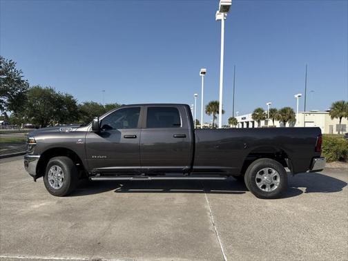 2025 RAM 2500 Lone Star Crew Cab 4x4 8' Box