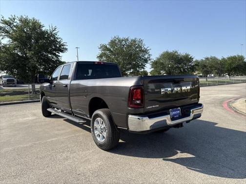 2025 RAM 2500 Lone Star Crew Cab 4x4 8' Box