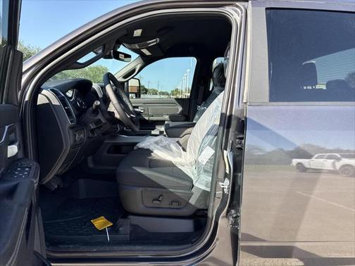 2025 RAM 2500 Lone Star Crew Cab 4x4 6'4' Box