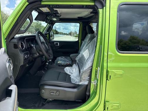 2025 Jeep Gladiator High Tide
