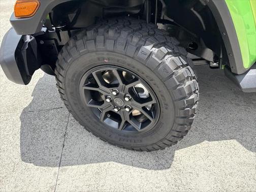 2025 Jeep Gladiator High Tide