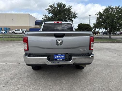 2022 RAM 2500 Tradesman Crew Cab 4x4 6'4' Box