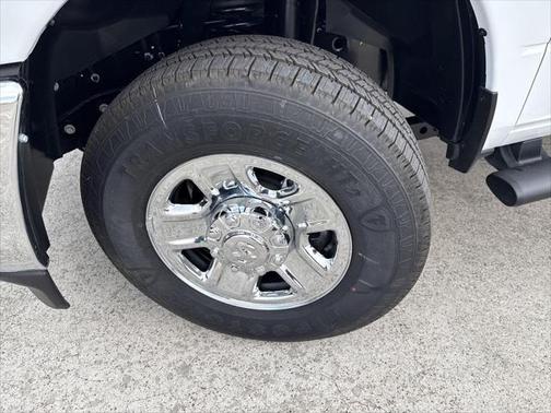 2025 RAM 2500 Tradesman Crew Cab 4x4 6'4' Box