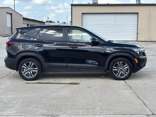 2023 Kia Seltos LX
