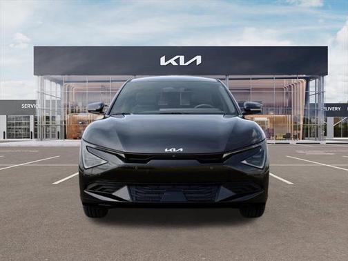 2025 Kia EV6 Light