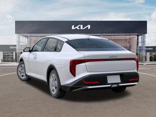 2025 Kia K4 LX