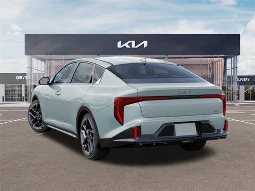 2025 Kia K4 GT-Line