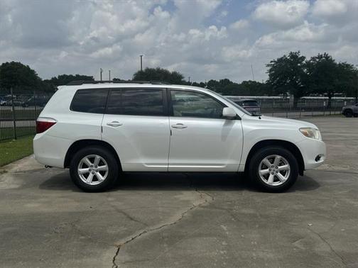 2010 Toyota Highlander SE