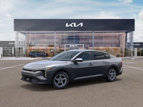 2025 Kia K4 LXS AUTO