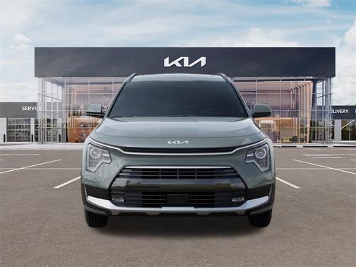 2024 Kia Niro SX