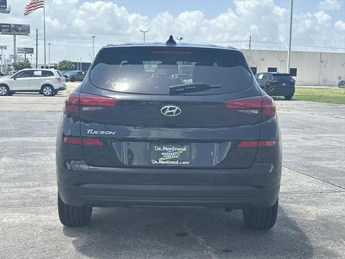 2021 Hyundai TUCSON SE