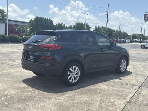 2021 Hyundai TUCSON SE