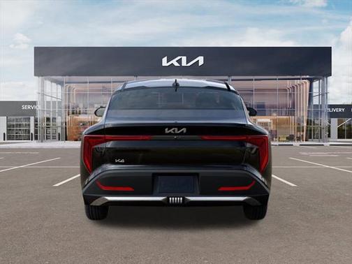2025 Kia K4 LX AUTO