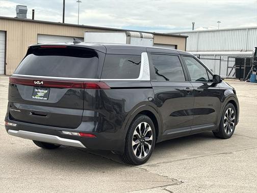 2022 Kia Carnival EX