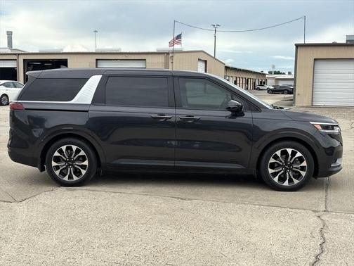 2022 Kia Carnival EX