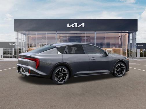 2025 Kia K4 GT-Line