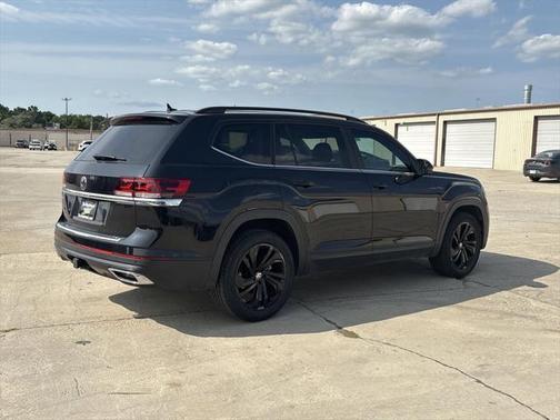 2022 Volkswagen Atlas 3.6L SE w/Technology