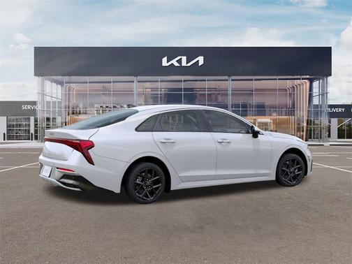 2026 Kia K5 LXS