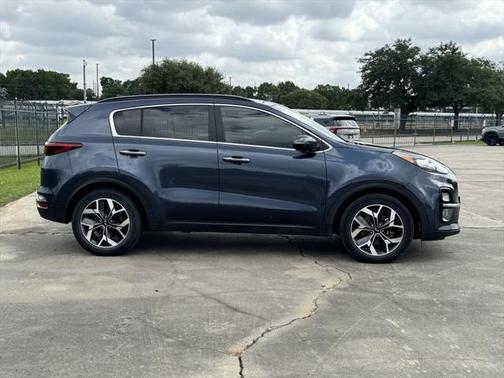 2022 Kia Sportage EX