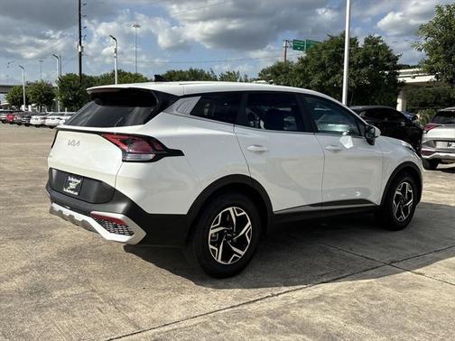 2024 Kia Sportage LX