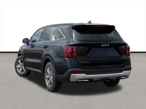 2025 Kia Sorento LX